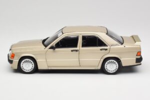 Mercedes 190E W201 2.3-16 Smoke Silver Metallic Norev 1:18 183831 Metall – Bild 4 von 8