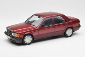 Mercedes 190E W201 2.0 Rot Dealer Edition AUTOart 1:18 B66040383 Metall