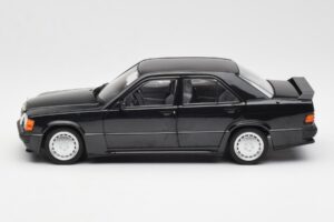 Mercedes 190E 2.3-16 W201 Schwarz Händler Edition Norev 1:18 B66040663 Metall – Bild 4 von 8