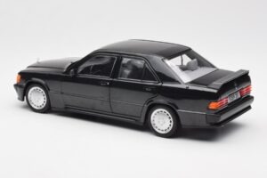 Mercedes 190E 2.3-16 W201 Schwarz Händler Edition Norev 1:18 B66040663 Metall – Bild 7 von 8