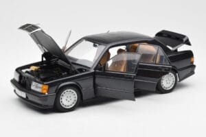 Mercedes 190E 2.3-16 W201 Blauschwarz Metallic AUTOart 1:18 76122 Metall – Bild 2 von 8