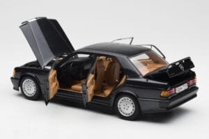 Mercedes 190E 2.3-16 W201 Blauschwarz Metallic AUTOart 1:18 76122 Metall – Bild 5 von 8