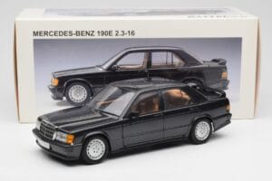 Mercedes 190E 2.3-16 W201 Blauschwarz Metallic AUTOart 1:18 76122 Metall – Bild 8 von 8