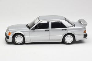 Mercedes 190E 2.5-16 EVO 1 W201 Silber Minichamps 1:18 155036001 Metall – Bild 3 von 6