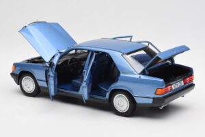 Mercedes 190E W201 Diamond Blau Händler Edition Norev 1:18 B66040661 Metall – Bild 5 von 8