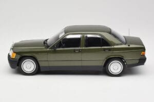 Mercedes 190E W201 Grün Metallic Minichamps 1:18 155037001 Metall – Bild 3 von 6