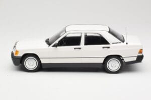 Mercedes 190E W201 Weiss Minichamps 1:18 155037002 Metall – Bild 3 von 6