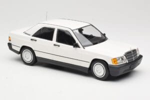 Mercedes 190E W201 Weiss Minichamps 1:18 155037002 Metall – Bild 4 von 6