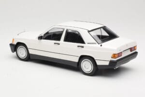 Mercedes 190E W201 Weiss Minichamps 1:18 155037002 Metall – Bild 5 von 6