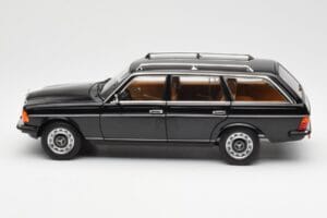 Mercedes 200 T S123 Schwarz Norev 1:18 183735 Metall – Bild 4 von 8