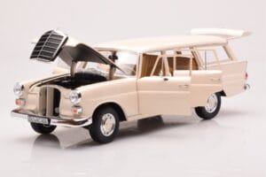 Mercedes 200 Universal W110 Creme Norev 1:18 183709 Metall – Bild 2 von 8
