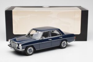 Mercedes 200 W114 Midnight Blau Händler Edition Norev 1:18 B66040694 Metall – Bild 8 von 8