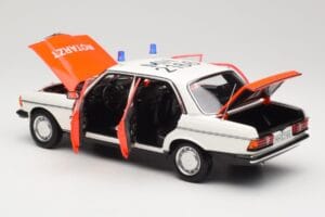 Mercedes 200 W123 Krankenwagen Weiss Norev 1:18 183834 Metall – Bild 3 von 8