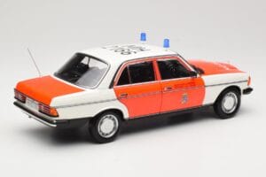 Mercedes 200 W123 Krankenwagen Weiss Norev 1:18 183834 Metall – Bild 5 von 8