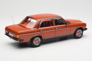 Mercedes 200 W123 English Rot Händler Edition Norev 1:18 B66040653 Metall – Bild 3 von 8