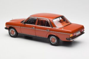 Mercedes 200 W123 English Rot Händler Edition Norev 1:18 B66040653 Metall – Bild 7 von 8