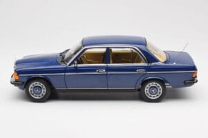 Mercedes 200 W123 Surf Blau Norev 1:18 183710 Metall – Bild 4 von 8