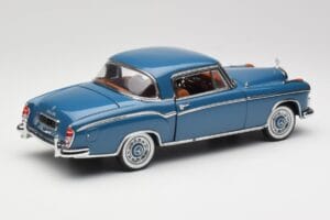 Mercedes 220 SE W128 Blau Sun Star 1:18 3561 Metall – Bild 3 von 8