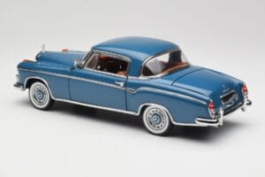 Mercedes 220 SE W128 Blau Sun Star 1:18 3561 Metall – Bild 7 von 8