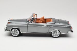 Mercedes 220 SE W128 Cabriolet Grey Metallic Sun Star 1:18 3352-M1 Metall – Bild 4 von 8