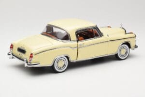 Mercedes 220 SE W128 Coupe Beige Sun Star 1:18 3562 Metall – Bild 3 von 8