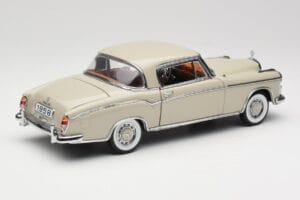 Mercedes 220 SE W128 Coupe Hellgrau Sun Star 1:18 3568 Metall – Bild 3 von 8