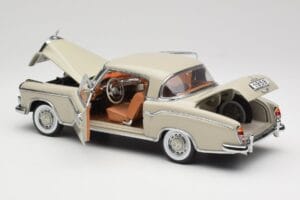 Mercedes 220 SE W128 Coupe Hellgrau Sun Star 1:18 3568 Metall – Bild 5 von 8