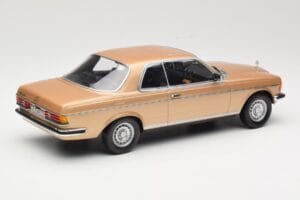 Mercedes 280 CE C123 Gold Norev 1:18 183587 Metall – Bild 2 von 6