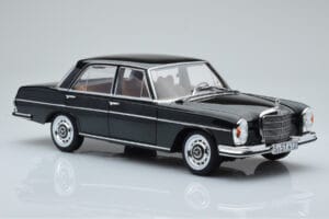 Mercedes 280 SE W108 Grün Norev 1:18 183935 Metall – Bild 6 von 8