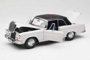 Mercedes 280 SE W111 Cabriolet Hellgrau Norev 1:18 183530 Metall – Bild 2 von 8