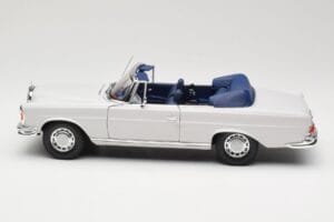 Mercedes 280 SE W111 Cabriolet Hellgrau Norev 1:18 183530 Metall – Bild 4 von 8