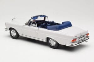 Mercedes 280 SE W111 Cabriolet Hellgrau Norev 1:18 183530 Metall – Bild 7 von 8