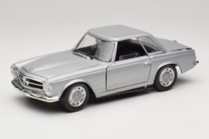 Mercedes 280 SL W113 Berlina Silber Techno Giodi 1:18 F14051030 Metall