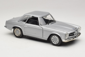 Mercedes 280 SL W113 Berlina Silber Techno Giodi 1:18 F14051030 Metall – Bild 6 von 8