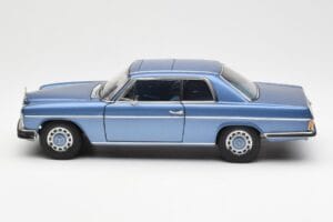 Mercedes 280C/8 W114 Coupe Blau Metallic AUTOart 1:18 76187 Metall – Bild 4 von 8