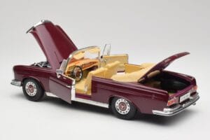 Mercedes 280SE W108 Bordeaux Rot Maisto 1:18 31811 Metall – Bild 5 von 8