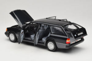 Mercedes 300 D W124 Kombi Schwarz Norev 1:18 183960 Metall – Bild 5 von 8