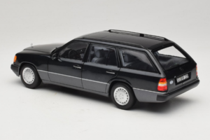 Mercedes 300 D W124 Kombi Schwarz Norev 1:18 183960 Metall – Bild 7 von 8
