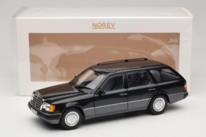 Mercedes 300 D W124 Kombi Schwarz Norev 1:18 183960 Metall – Bild 8 von 8