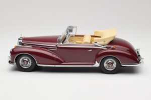 Mercedes 300 SC W188 Cabriolet Dunkelrot KK-Scale 1:18 KKDC180942 Metall – Bild 3 von 6