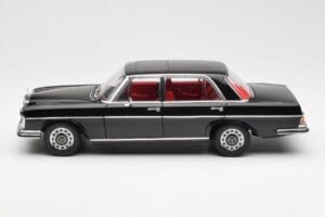 Mercedes 300 SEL 6.3 W109 Schwarz AUTOart 1:18 76140 Metall – Bild 4 von 8