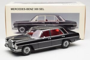 Mercedes 300 SEL 6.3 W109 Schwarz AUTOart 1:18 76140 Metall – Bild 8 von 8