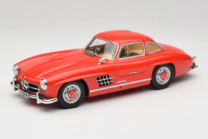 Mercedes 300 SL Gullwing Rot Minichamps 1:18 180039001 Metall