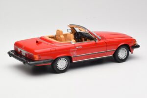 Mercedes 300 SL R107 Rot Norev 1:18 B66040623 Metall – Bild 3 von 8
