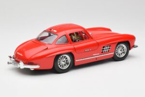 Mercedes 300 SL Rot Bburago 1:18 3015 Metall – Bild 3 von 8
