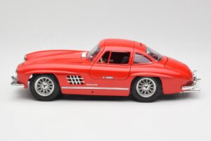 Mercedes 300 SL Rot Bburago 1:18 3015 Metall – Bild 4 von 8