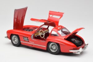 Mercedes 300 SL Rot Bburago 1:18 3015 Metall – Bild 5 von 8