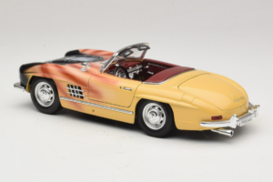 Mercedes 300 SL Roadster Rosemarie Muster Limitierte Auflage 18/27 Bburago 1:18 3023-M1 Metall – Bild 7 von 8