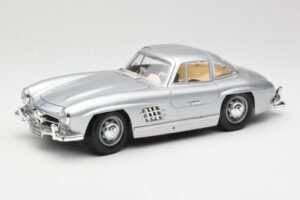 Mercedes 300 SL Silber Bburago 1:18 3013 Metall