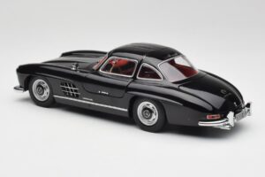 Mercedes 300 SL W198 Schwarz Minichamps 1:18 180039004 Metall – Bild 7 von 8